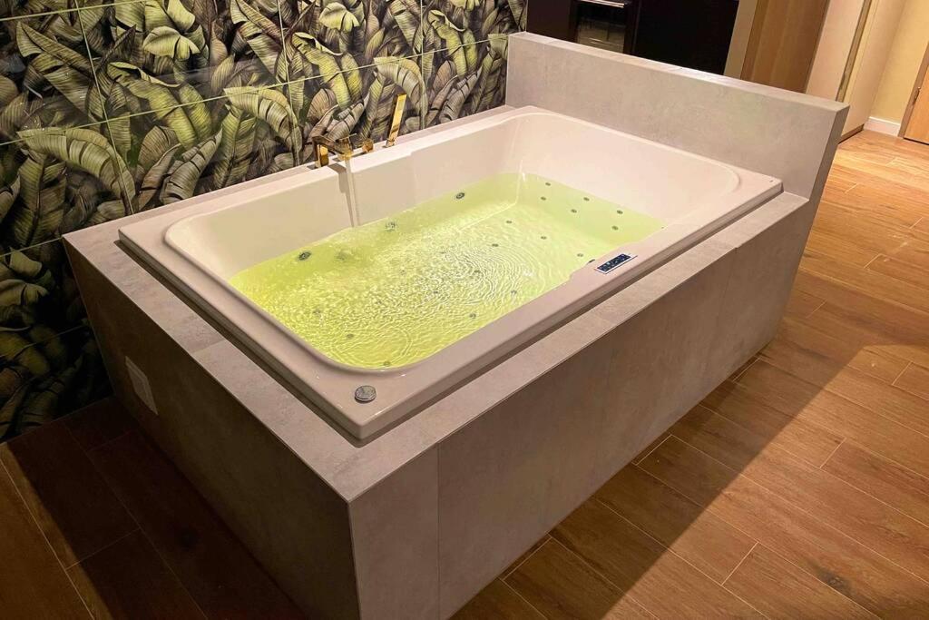 Hawaii Beach Lounge, Loft Z Jacuzzi I Tarasem - Sloneczne Tarasy W Porta Mare, Dziwnowek Exterior photo